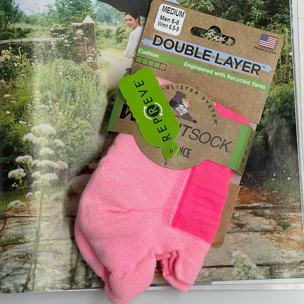 NWT WRIGHTSOCK ENDURANCE DOUBLE LAYER Socks